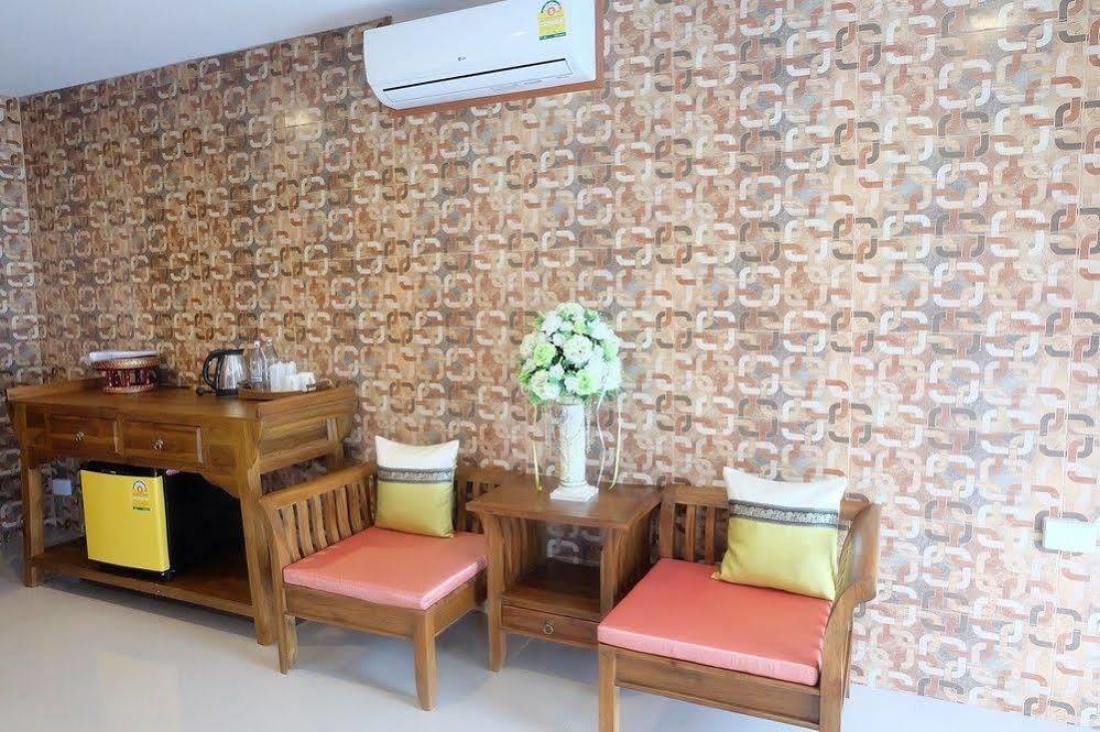 Herry Residence Chiang Mai Extérieur photo