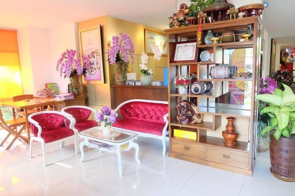 Herry Residence Chiang Mai Extérieur photo
