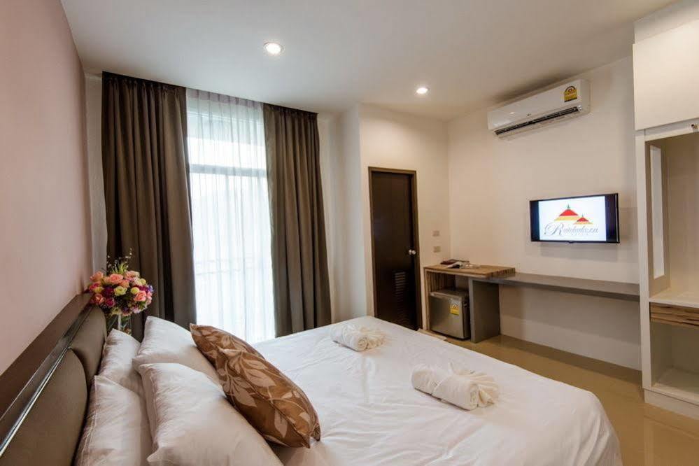Herry Residence Chiang Mai Extérieur photo